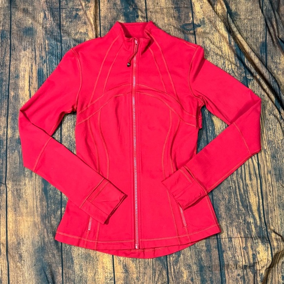Lululemon Define Jacket in Dark Red 6 - Picture 3 of 10